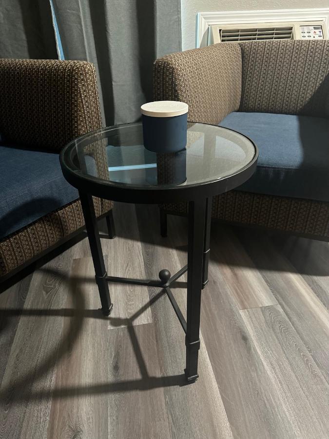 Royal Motel 特雷西 外观 照片